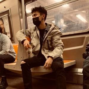 Meet your Posher, Andrew